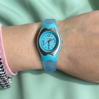 XONIX精准女士时尚新颖游泳防水手表指针式石英学生考试电子表YB