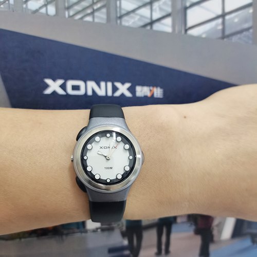XONIX精准时尚简约防水石英手表