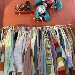 女裝 雷霆小屋時(shí)尚 店