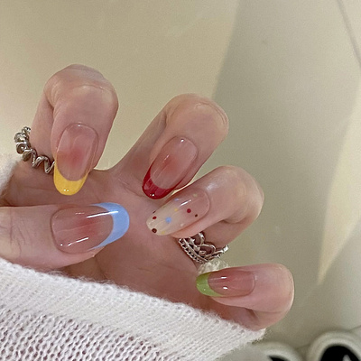 手工多巴胺穿戴甲夏天短款短椭圆美甲定制2025新款绝美指甲贴片