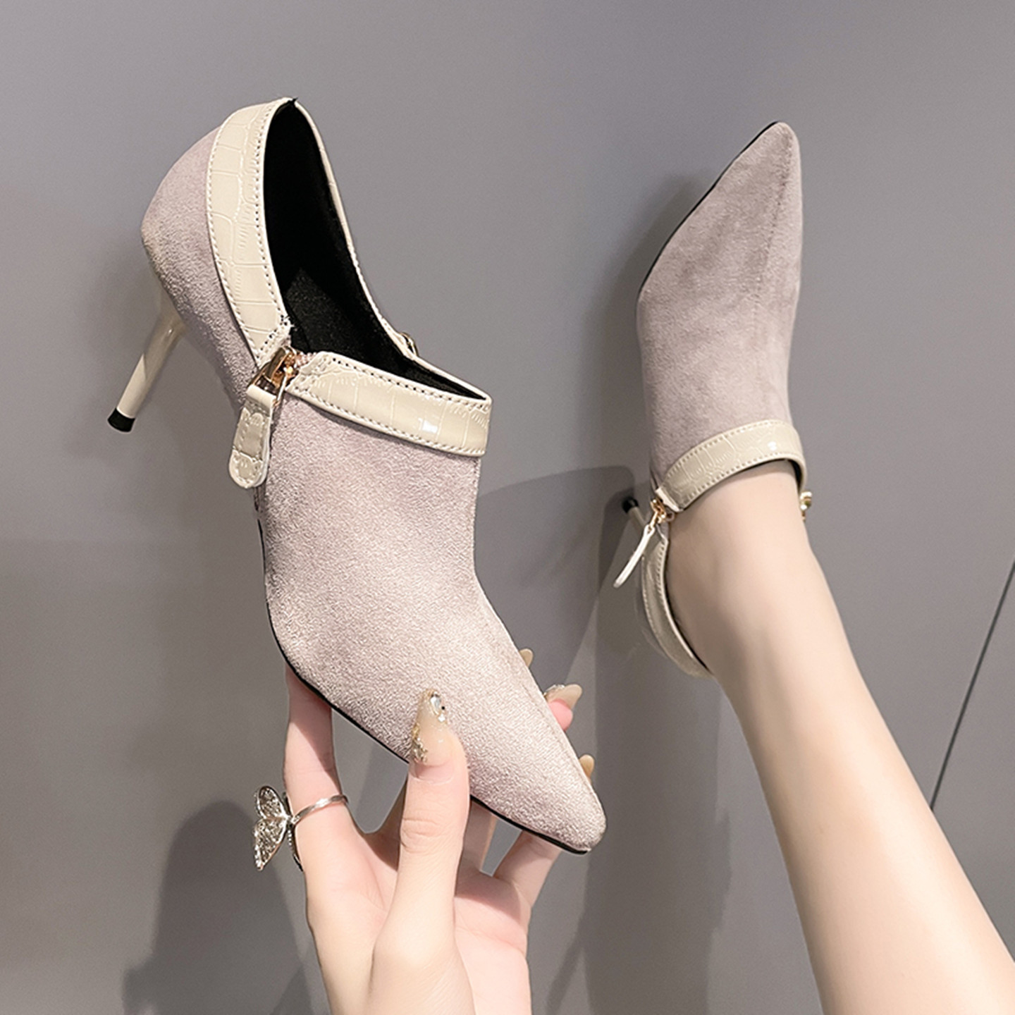 时尚绒面尖头细跟深口单鞋