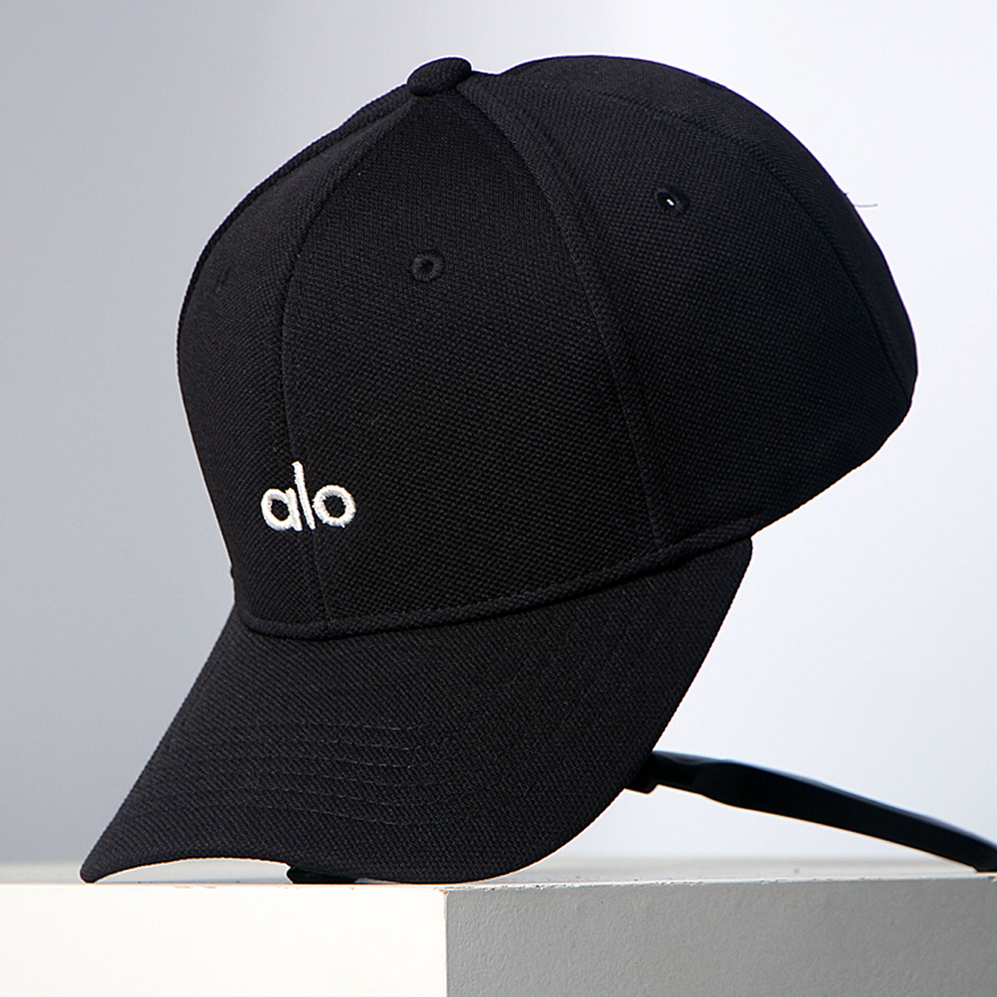 刺绣菠萝纹字母刺绣帽子男女通用时尚潮鸭舌帽硬顶棒球帽显脸小