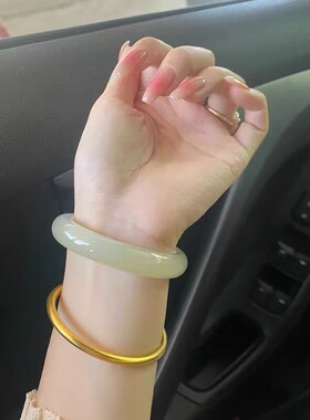 天然新疆和田青白玉扁条女玉手镯