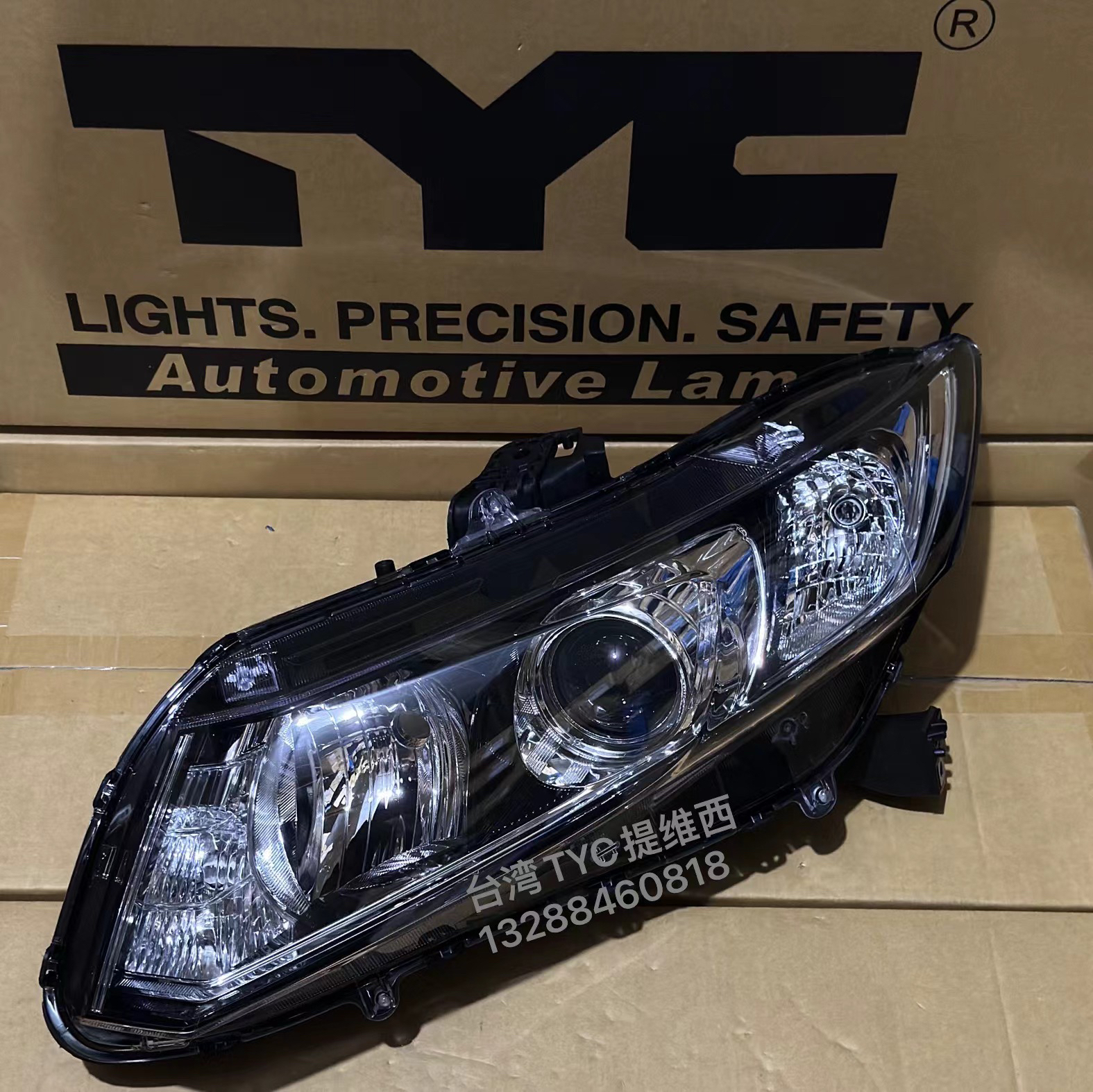 适用2012-14款本田九代思域大灯总成尾灯灯壳台湾TYC提维西原装