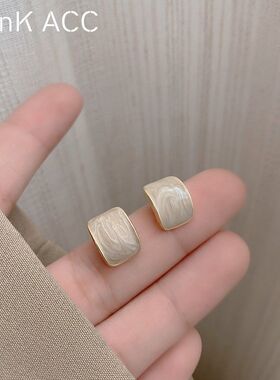 s925银针小巧精致设计感耳钉2023年新款潮ins设计感夏季款耳环女