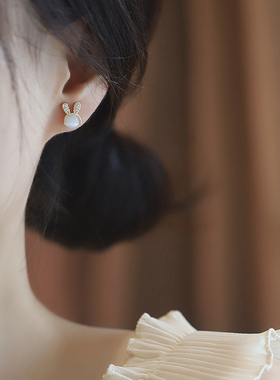 可爱小兔子猫眼石耳钉2024年新款潮银针养耳耳饰简约高级感耳环女