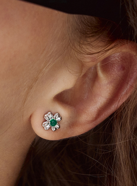 韩国代购小众设计师S_S.IL 经典小雏菊 耳钉 耳饰ssil