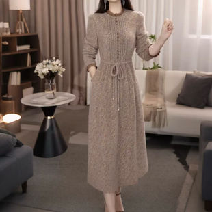 【衣雅优选】8102-2604#新款秋冬季加厚雪花绒系带显瘦高定连衣裙
