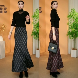 衣雅优选 气质烫金满天星高腰中长款 8120 新款 鱼尾半身裙 2731