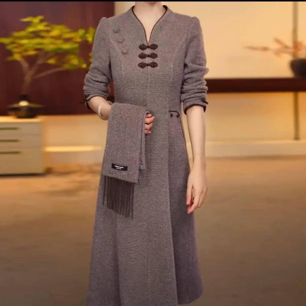 围巾加连衣裙两件套女