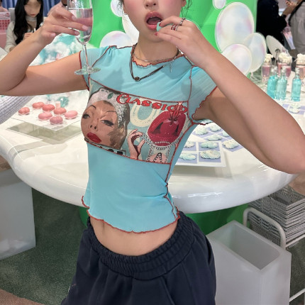 美式古着感鬼马少女多巴胺印花撞色网纱正肩短袖辣妹修身显瘦T恤