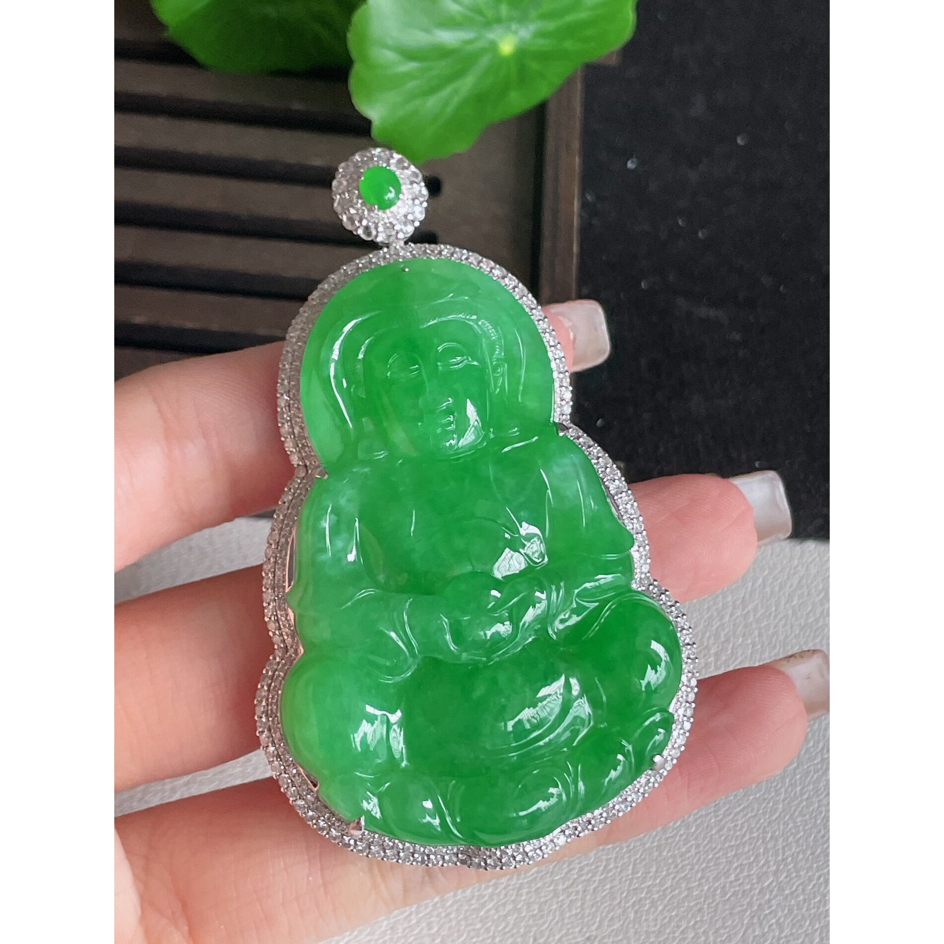 天然缅甸老坑翡翠a货18k金冰种满阳绿观音菩萨翡翠吊坠玉挂件