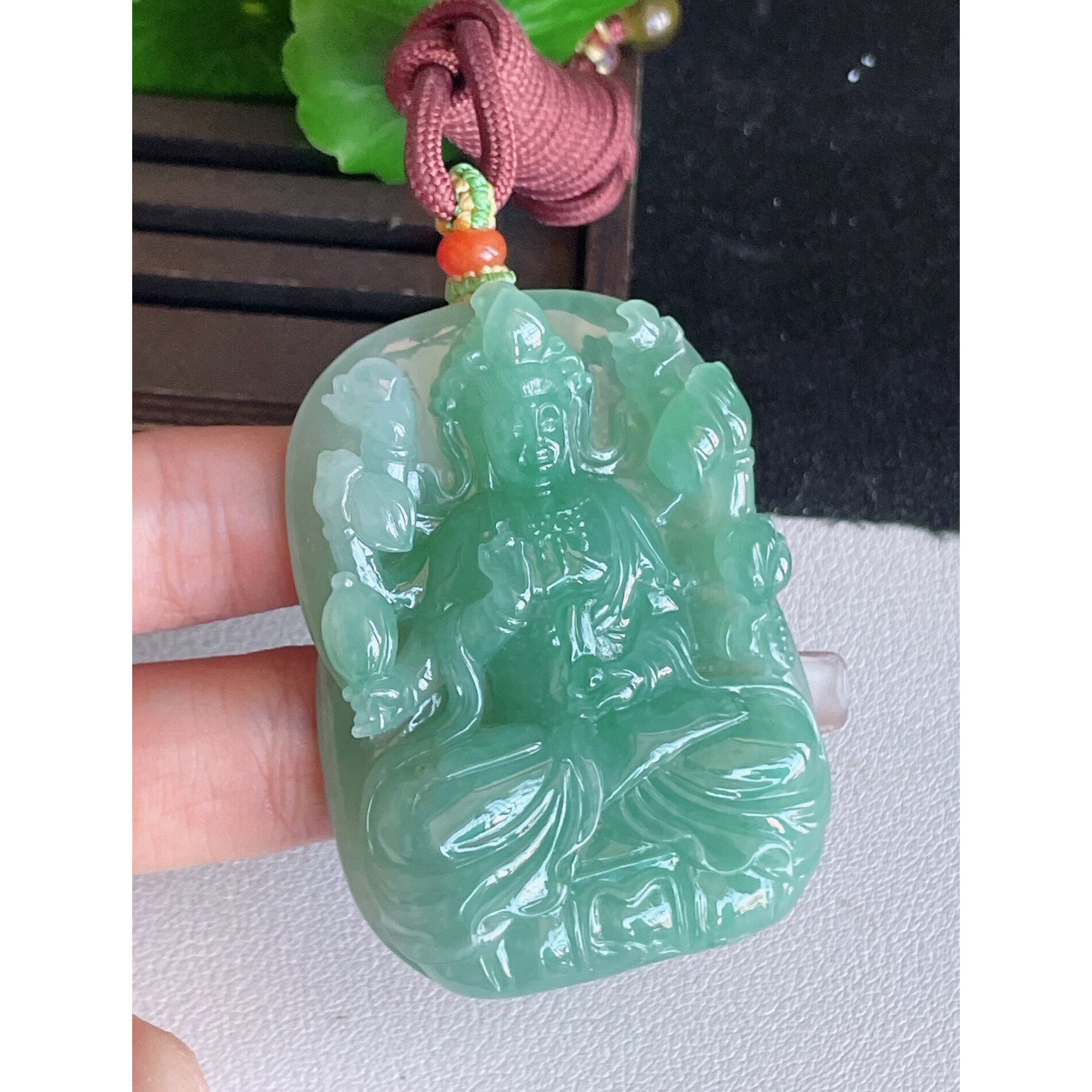 一手货源缅甸天然A货翡翠玉石挂件精雕满绿千手观音翡翠吊坠
