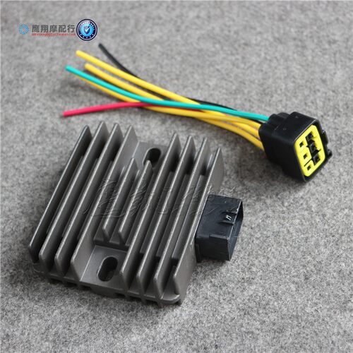 适用川崎ER6N ER6F EX650 Ninja 650 ER4N/F充电器 整流器 稳压器