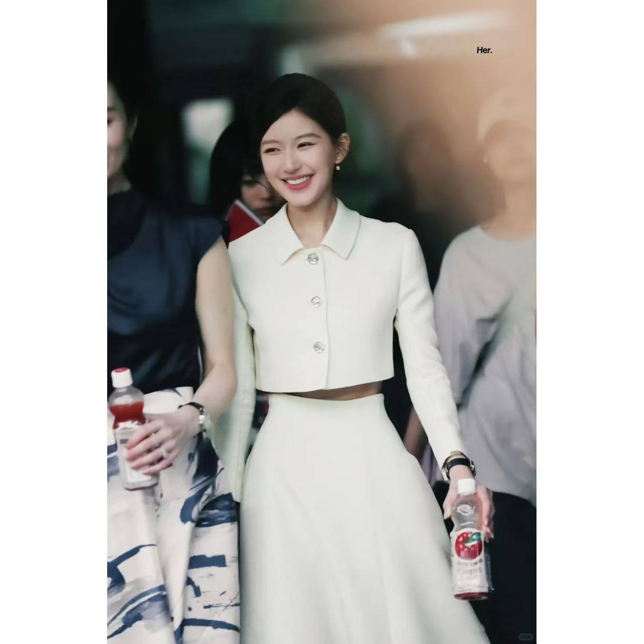 赵露思同款衣服白色套装裙高级感短款外套女御姐范半身长裙两件套