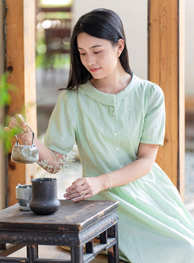 纻衣绿色娃娃领短袖连衣裙女2025夏季新款纯棉绣花原创设计中长裙