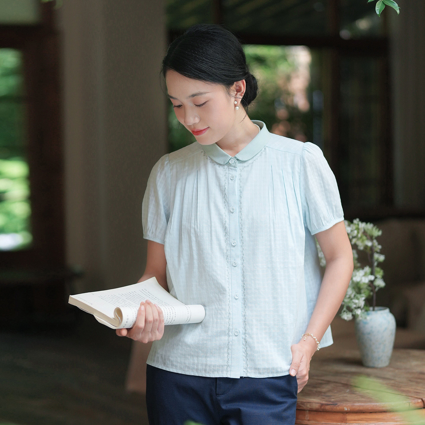 纻衣撞色翻领刺绣休闲短袖衬衫女2026年新款夏季文艺宽松显瘦衬衣