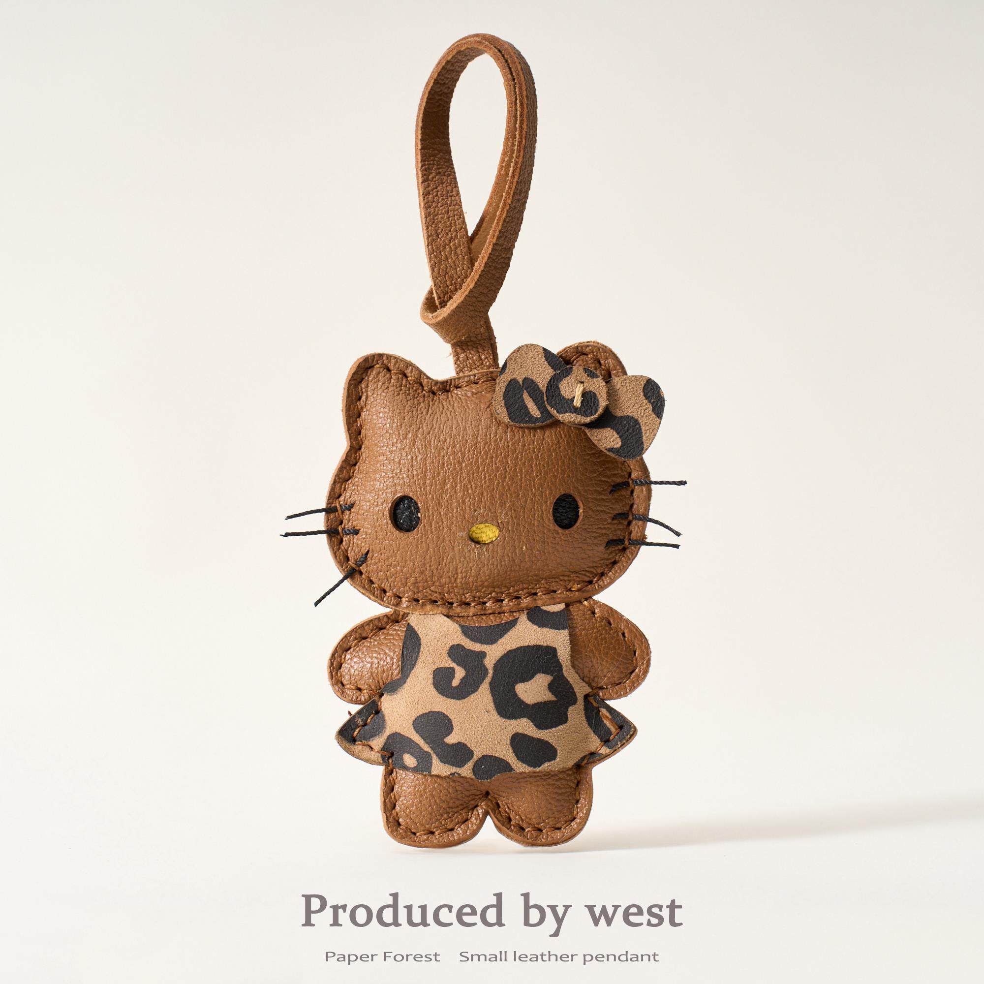黑皮豹纹hellokitty小挂件可爱包包真皮玩偶公仔哈喽凯蒂猫小挂饰