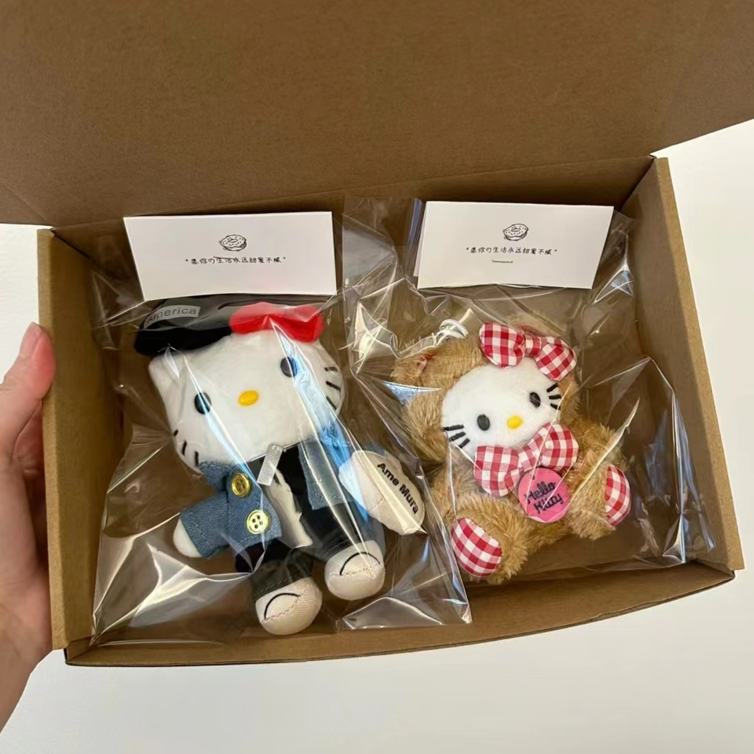 可爱kitty挂件背包牛仔小熊包包小饰品公仔kt猫书包挂饰毛绒玩偶