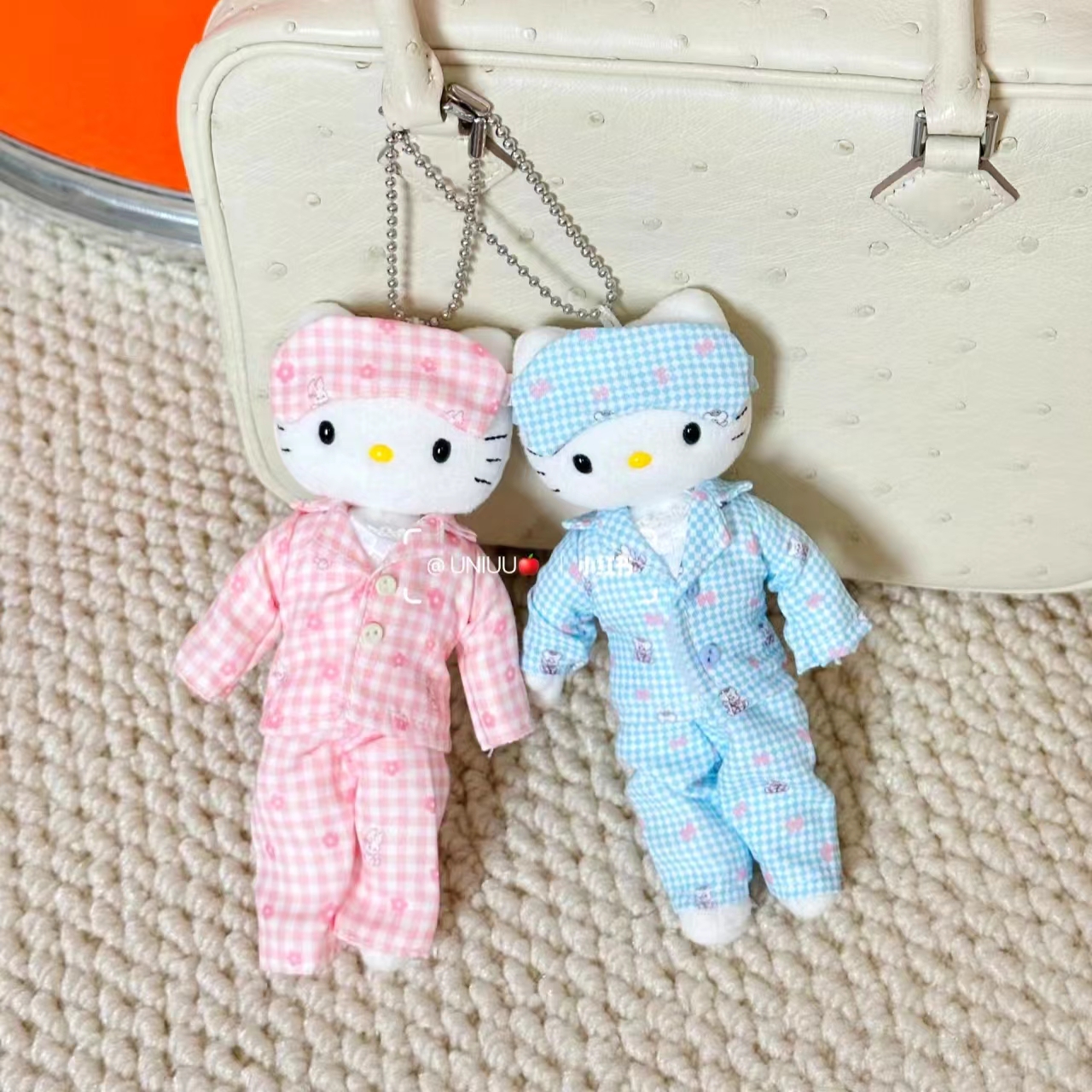 韩国长腿情侣睡衣小挂件kitty书包公仔玩偶包包女生背包钥匙扣
