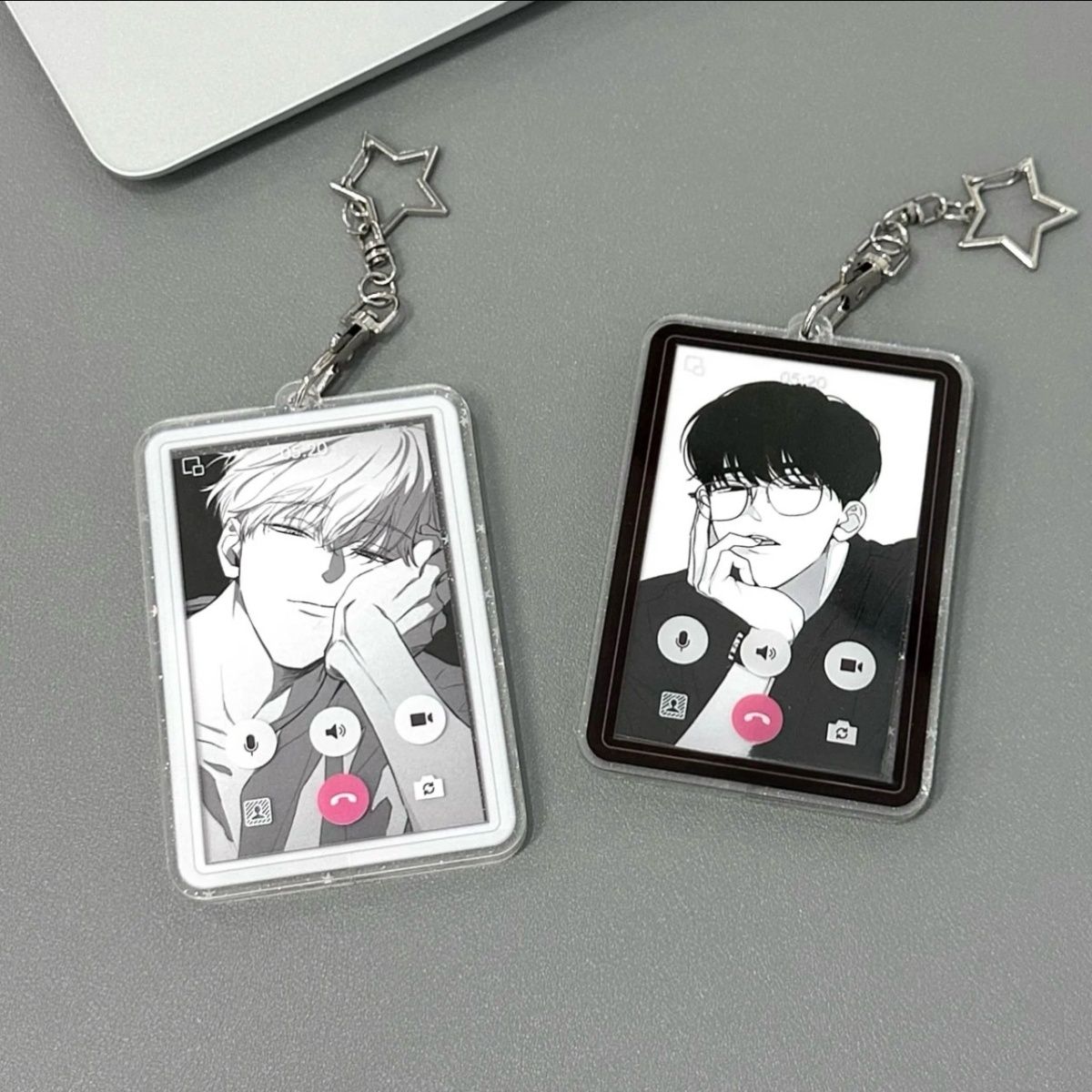 韩版亚克力视频通话黑白3寸明星小卡收纳创意高颜值卡套背包挂件