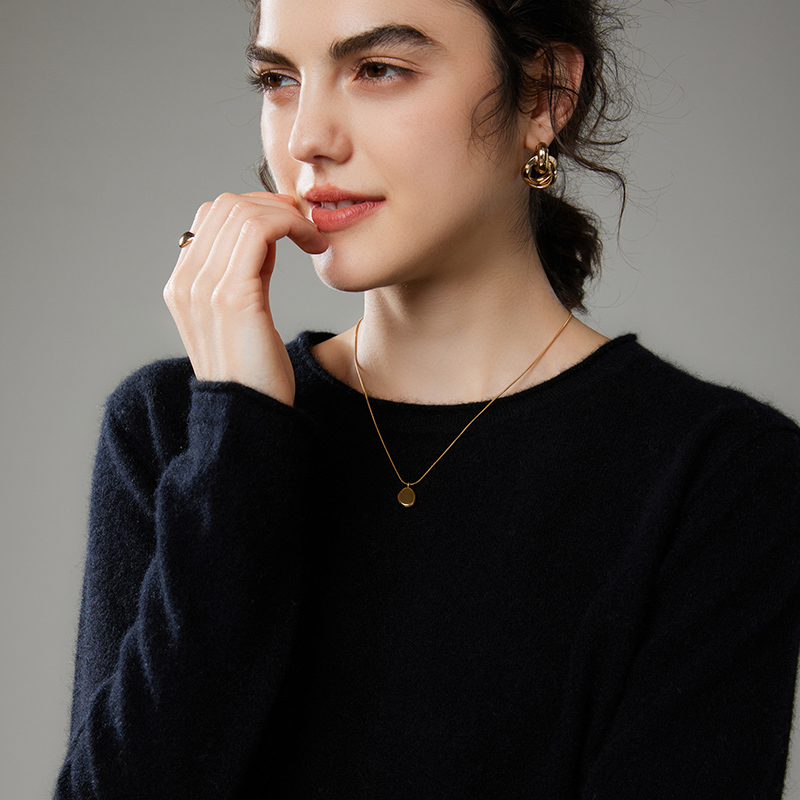 2025年秋季新款卷边圆领针织羊绒打底衫时尚休闲通勤百搭