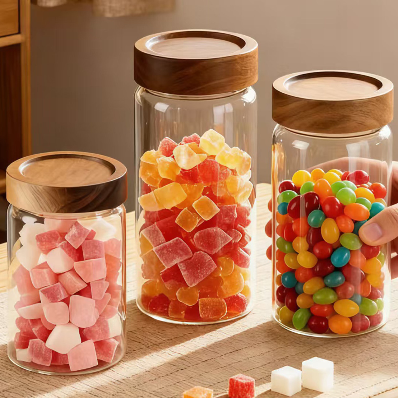 日本玻璃密封糖果罐家用白糖储存罐零食饼干储物罐客厅蜜糖专用瓶