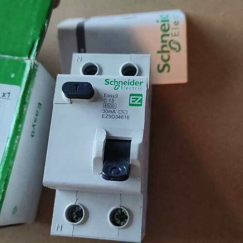 可维修全新漏电保护断路器Easy9 RCBO 1PN-C16议价