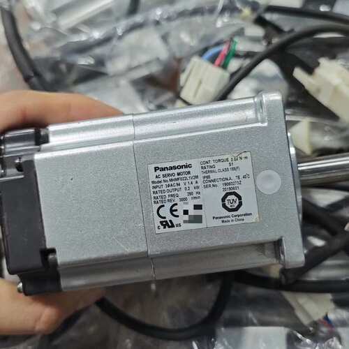 可维修松下伺服电机MHMF022L1V2M，200W，正常拆机件，议价