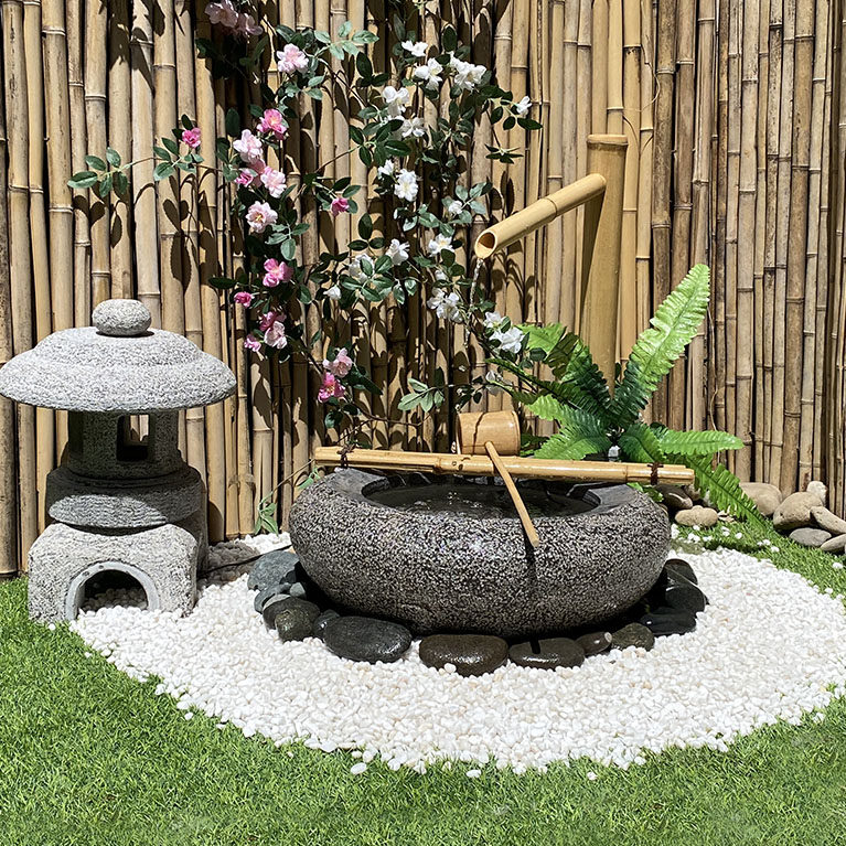 日式庭院石钵盆流水景石灯笼枯山水惊鹿竹子户外花园禅意造景水钵
