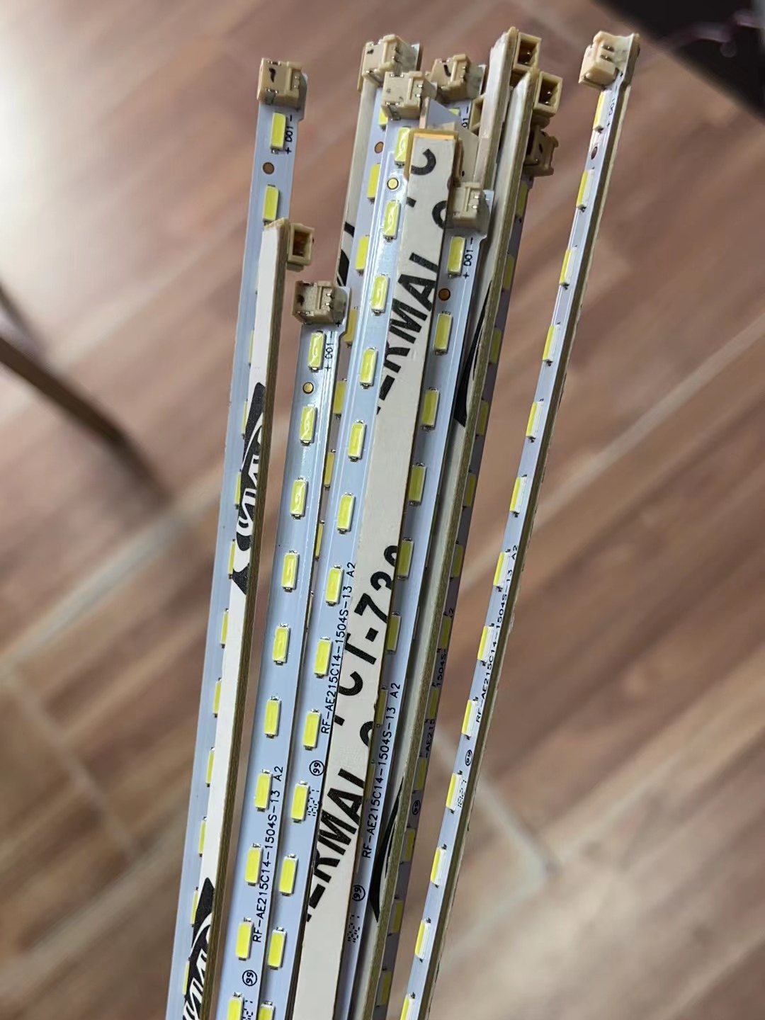 SKYWORTH创维显示器FF22AWH背光灯条482MM背光灯管60灯珠