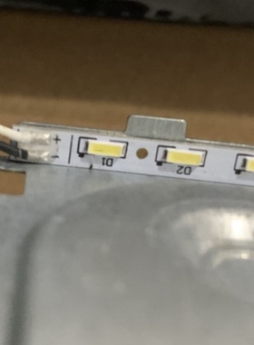 飞利浦显示器240I5QSU 240V5Q背光灯条TPM238WF1-FHBN10灯管 60灯