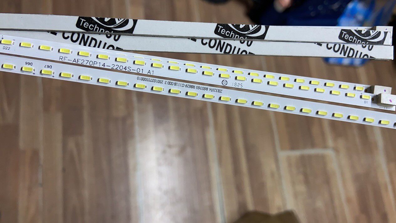 凯科迈H2770N显示器 RF-AE270P14-2204S-01背光灯条 灯管长61CM