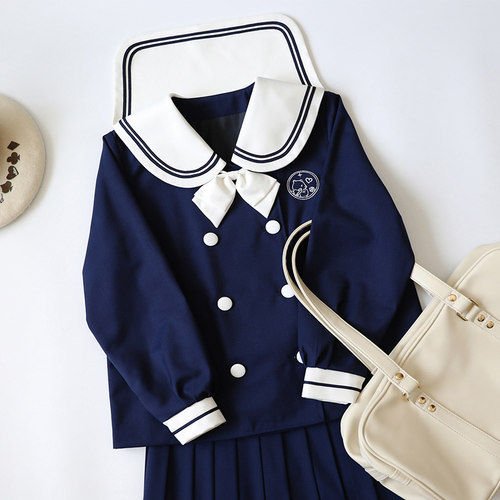 幼稚园服多少钱 幼稚园服价格 小麦优选