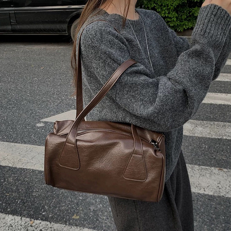 工厂现货包包女款韩国ins复古腋下法棍包百搭通勤休闲手提单肩包