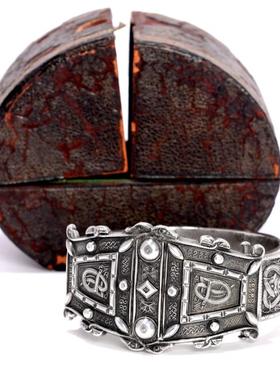 西洋古董首饰19世纪纯银雕花手镯