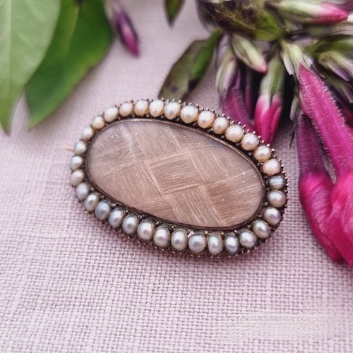 西洋古董首饰乔治时期1815年高品质野珠Mourning情感胸针