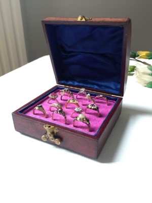 SOLD Antique古董真皮Multi-Ring Box，稀有古董多位戒指盒