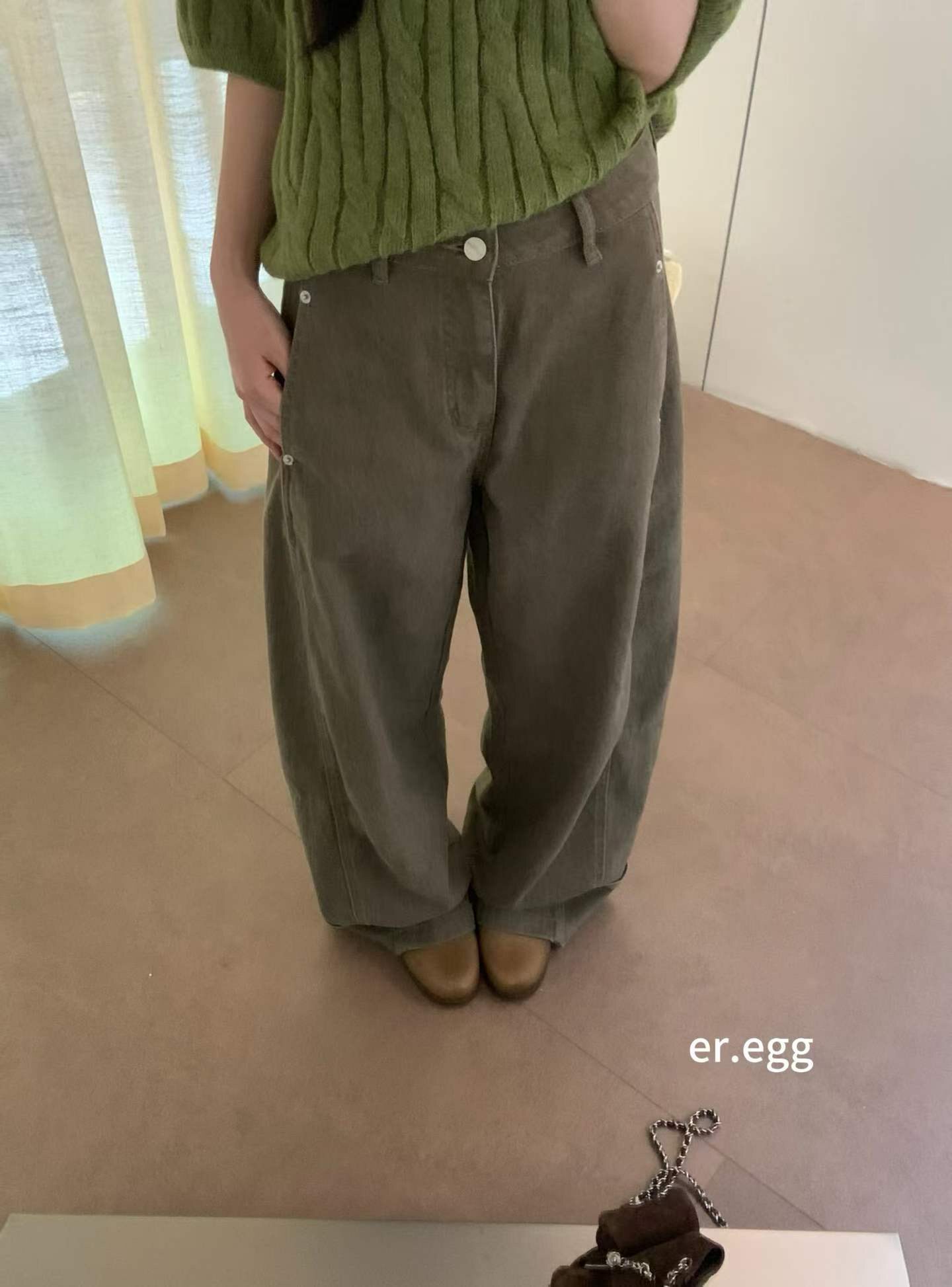 eregg26027韩国2026秋装宽松慵懒工装牛仔裤百搭显瘦休闲弯刀裤女