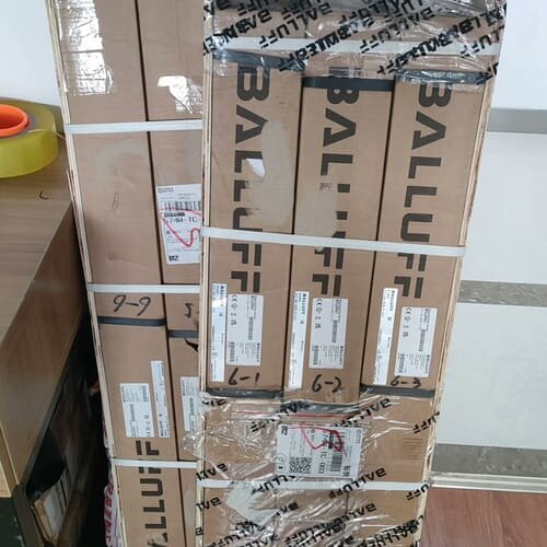 BTL7-SXZS1-M0250-B-S32，巴鲁夫定制位移（议价)