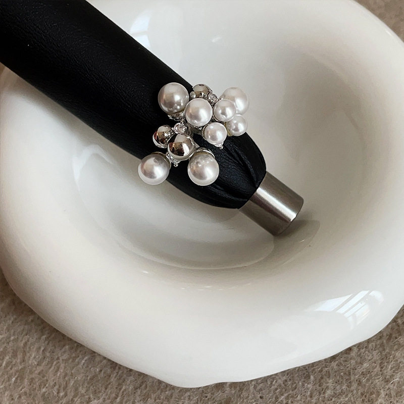 设计感大小珍珠花朵造型戒指女复古轻奢个性时尚潮流百搭耳环耳饰,饰品/流行首饰/时尚饰品新,戒指/指环,淘宝优惠券,粉丝福利购,淘宝优惠卷