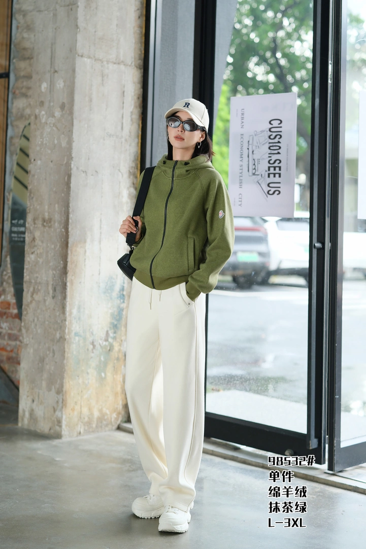 慕格轻奢品牌加绒卫衣女