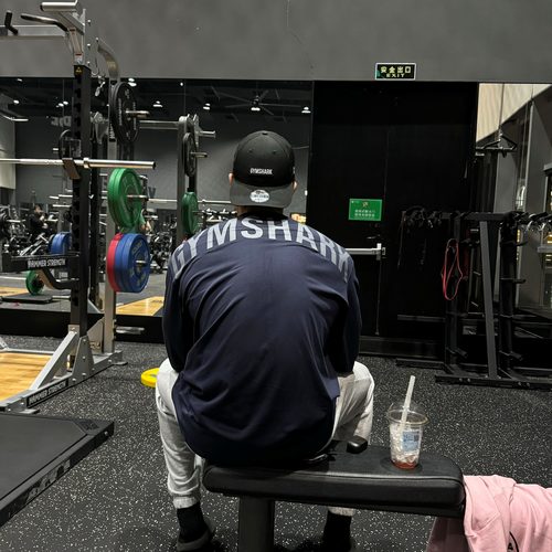 gymshark power 字母运动宽松弹力长袖t恤
