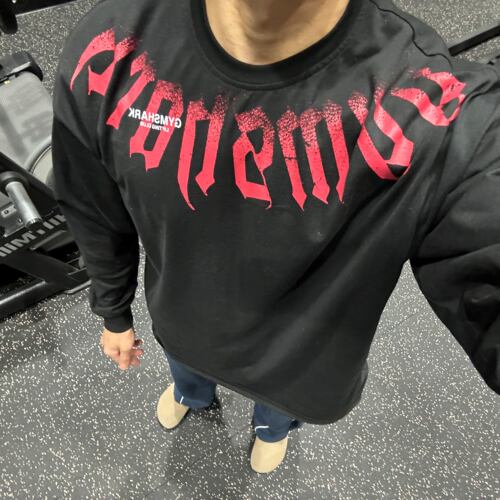 Gymshark 暗夜风暴字母宽松纯棉长袖t恤运动