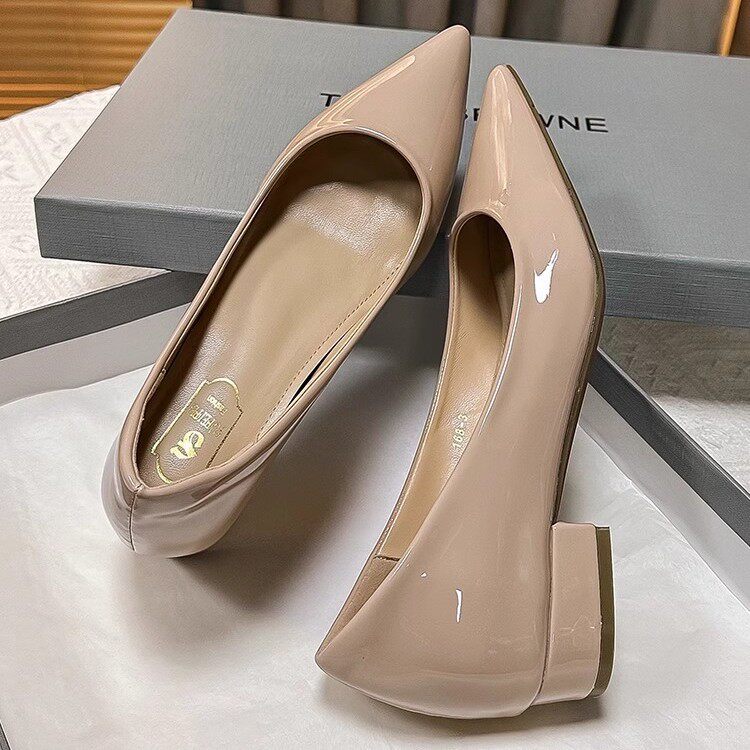 韩版法式百搭浅口尖头单鞋裸色高跟鞋女2026新款时尚百搭粗跟单鞋