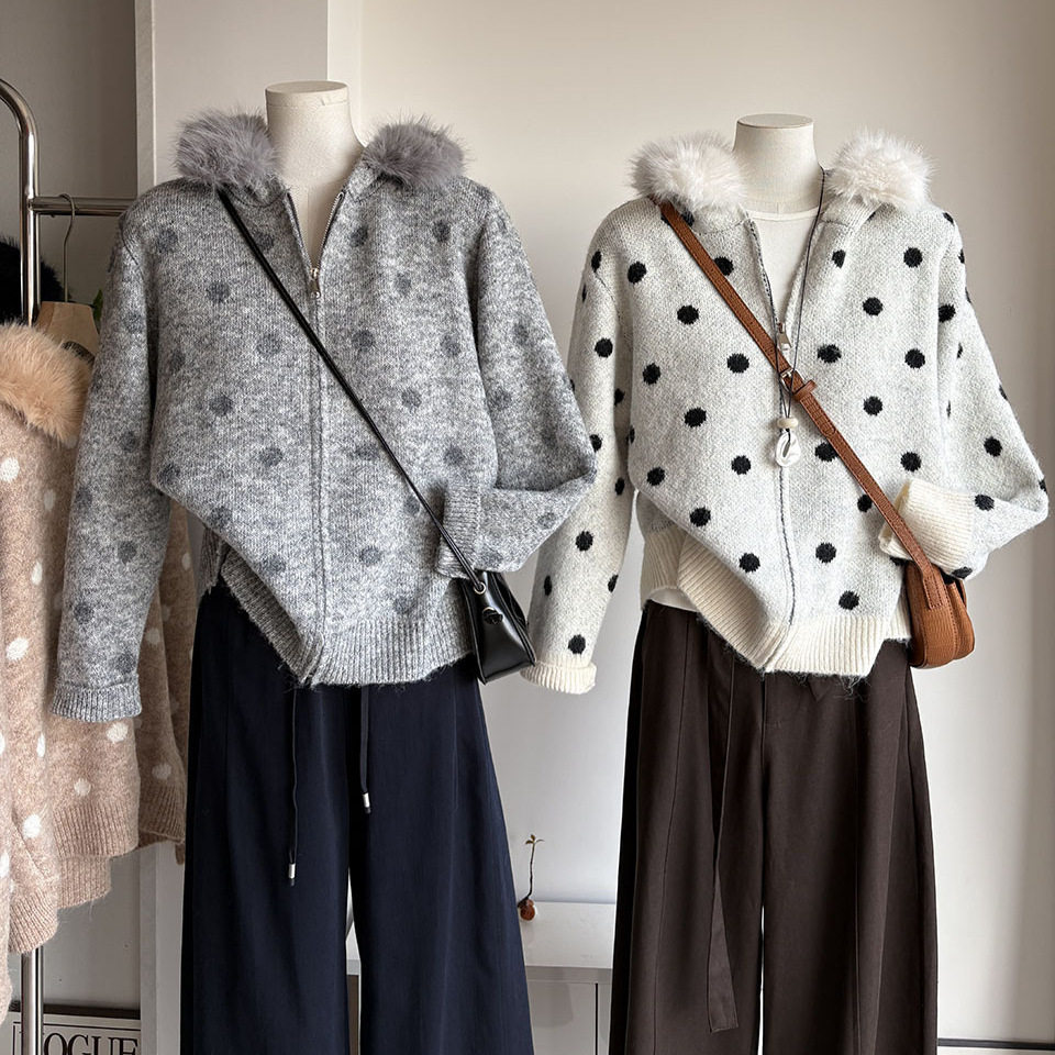 [比正]2026秋冬新品韩系波点毛领连帽针织开衫女宽松毛衣外套7491