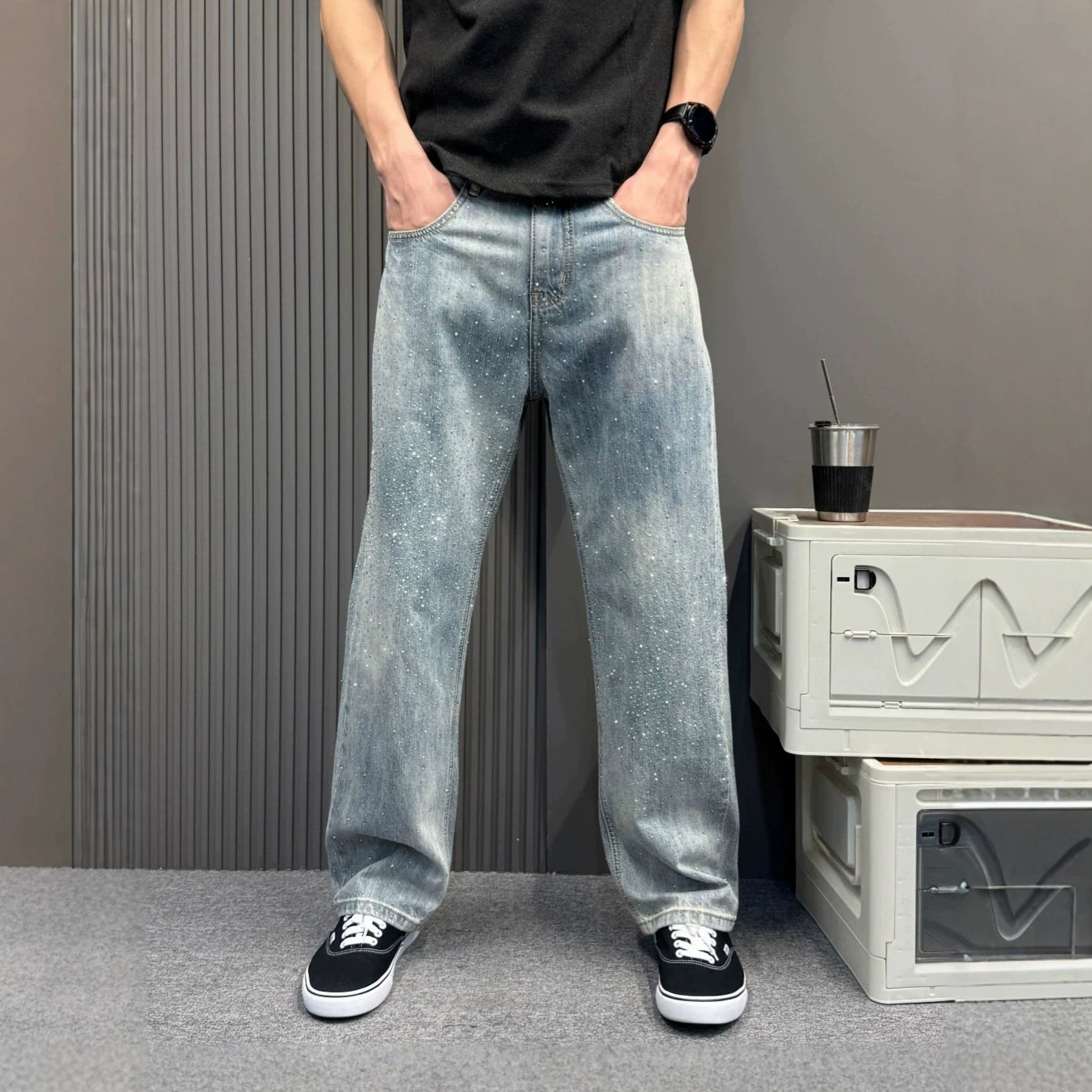 潮牌同款满钻牛仔裤男款水洗浅蓝宽松直筒阔腿裤高街潮流休闲长裤