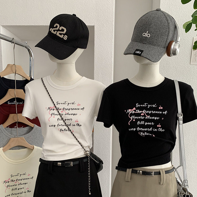 欧玛莱 蝴蝶结英文字母印花圆领短袖修身显瘦短款T恤上衣实拍6699