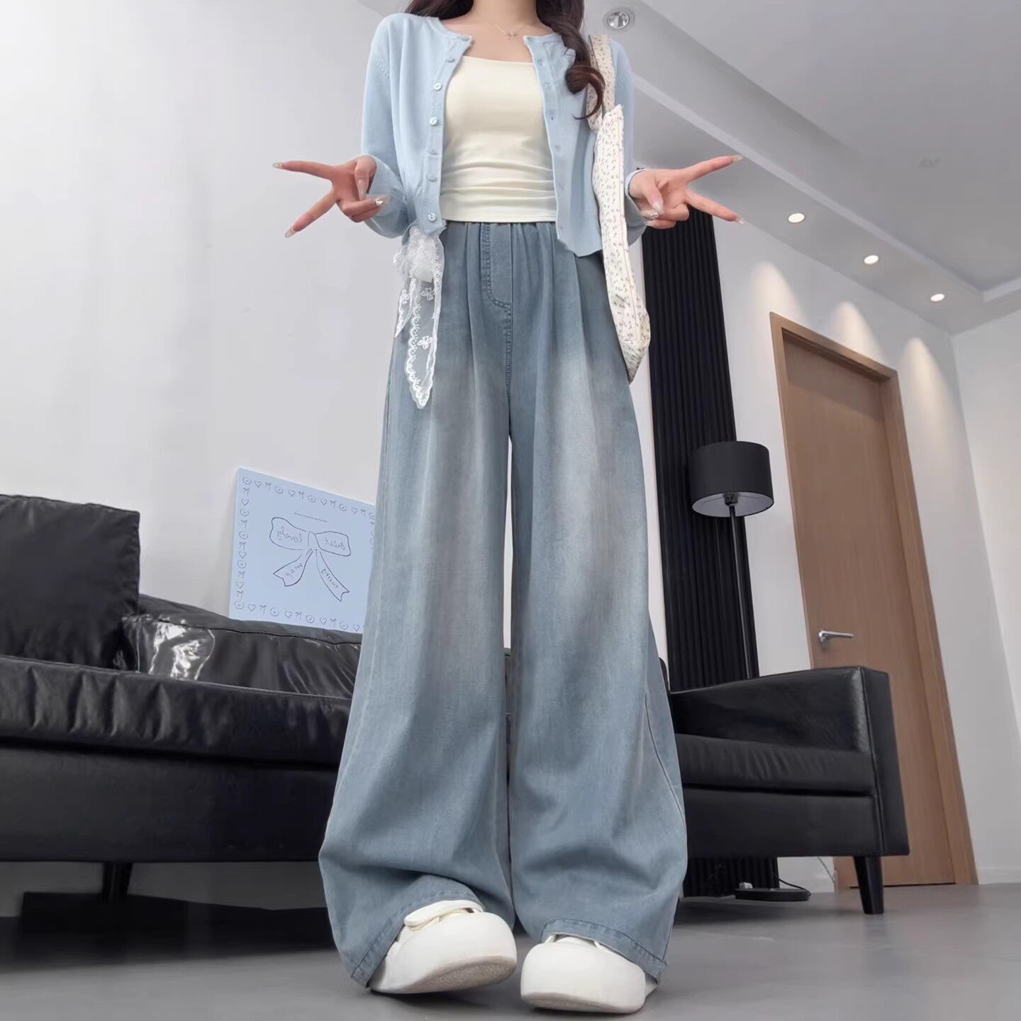 直筒牛仔裤女春季新款宽松大码胖mm梨形报恩松紧腰小个子阔腿裤子