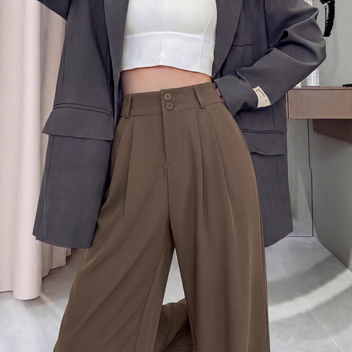 棕咖色西装裤女春季2026新款高级感垂感显瘦西裤职业正装阔腿裤子